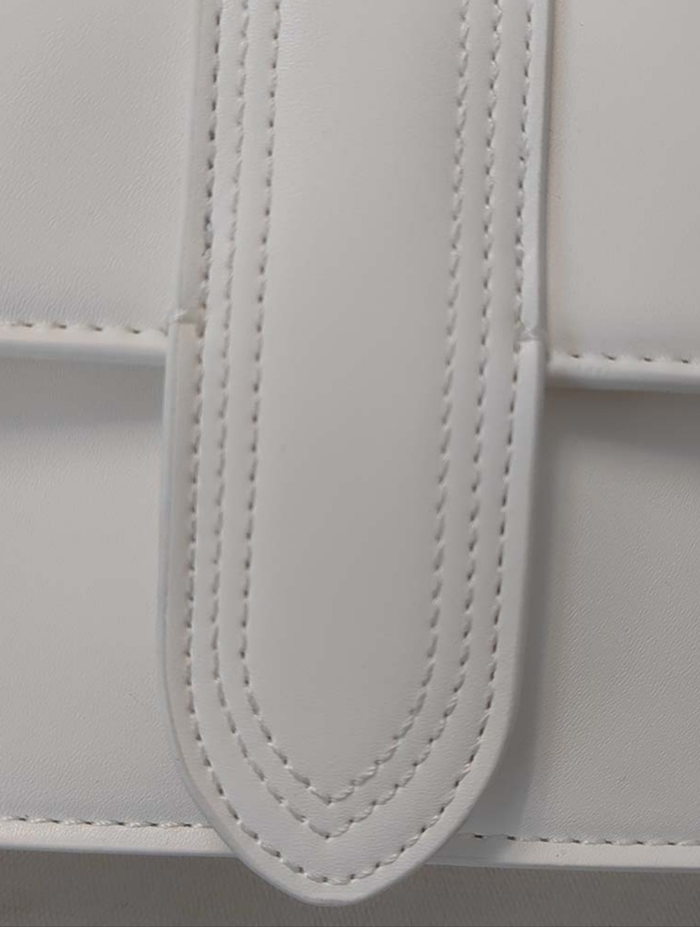 Jacquemus Le Bambino White Handbag Crossbody - Picture 4 of 9